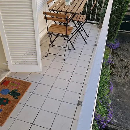 Large Near Orly Paris 4 A 6 Personnes