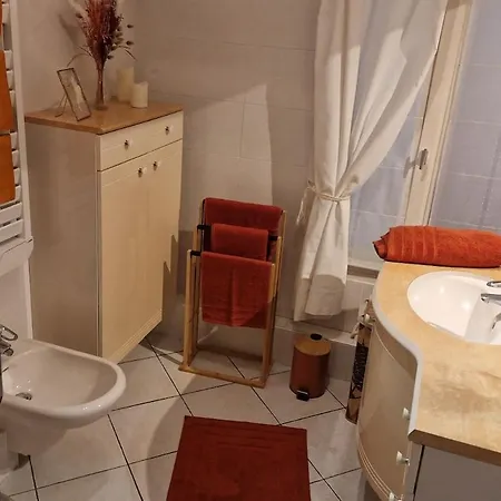 Large Near Orly Paris 4 A 6 Personnes Thiais