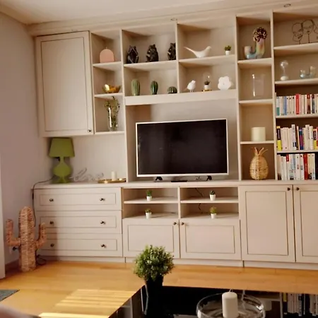 Large Near Orly Paris 4 A 6 Personnes Thiais