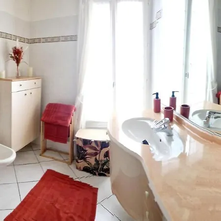 Large Near Orly Paris 4 A 6 Personnes Apartment