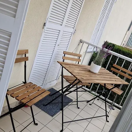 Large Near Orly Paris 4 A 6 Personnes Apartment